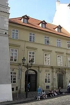 Little Town Budget Hotel Praga
