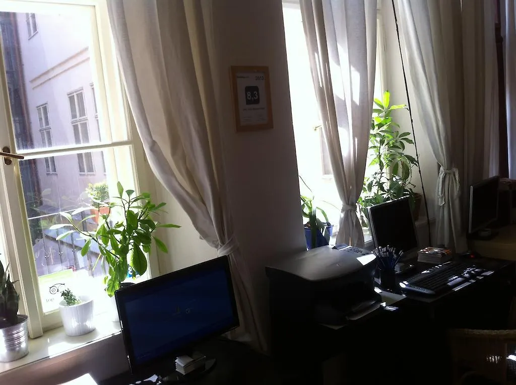 Little Town Budget Hotel Prága