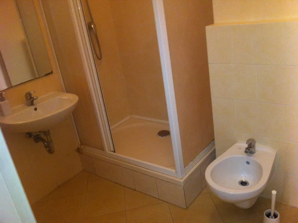 ***  Little Town Budget Hotel Prága Csehország
